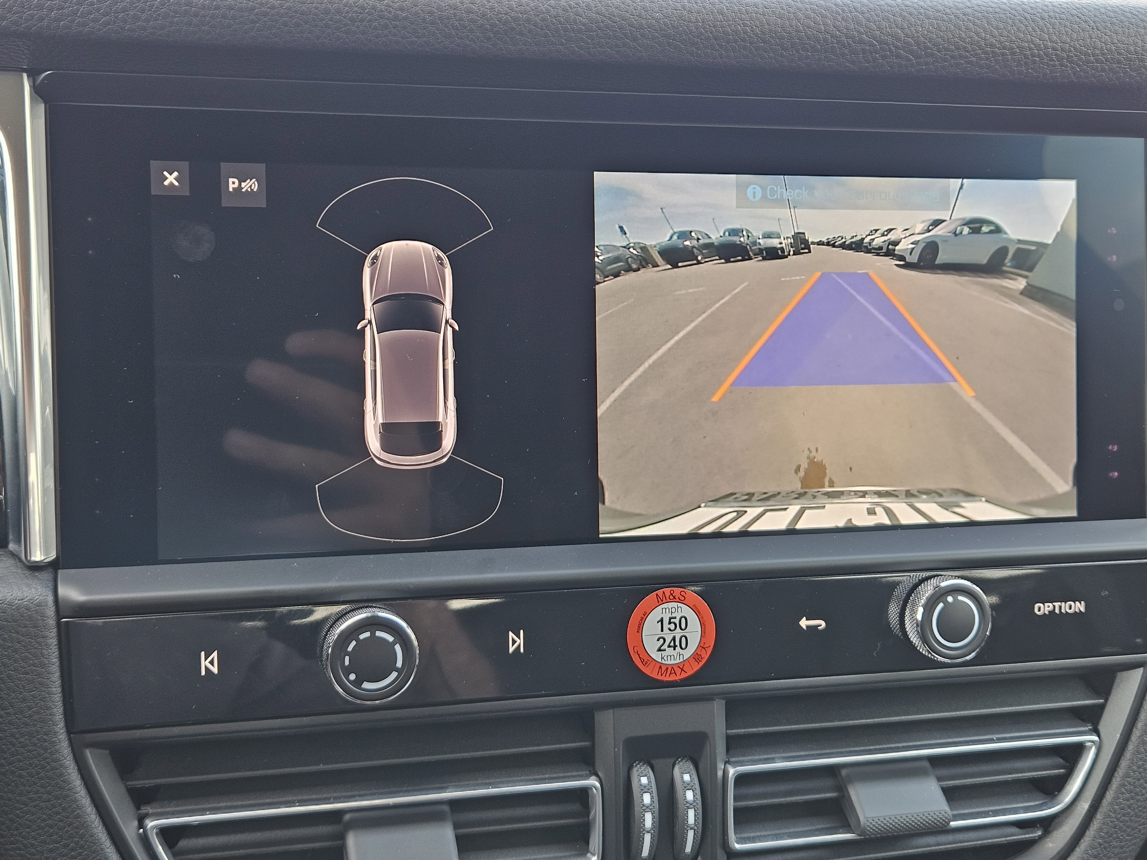 Certified 2026 Porsche Macan image 18