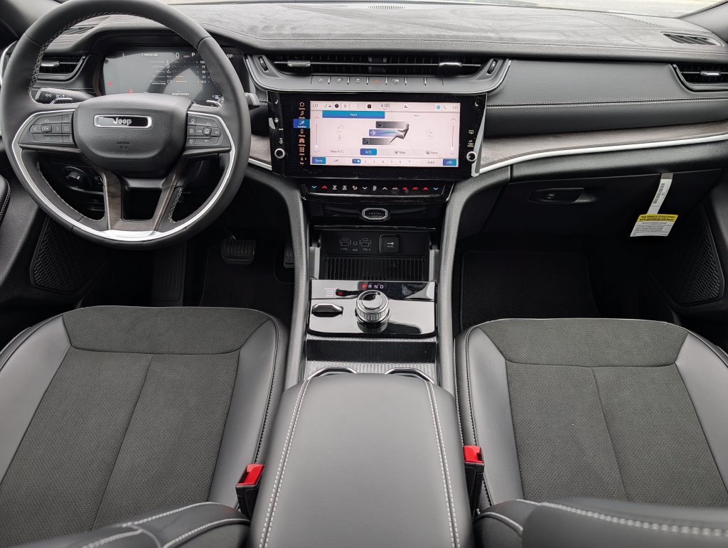 New 2027 Jeep Grand Cherokee L 4WD image 9
