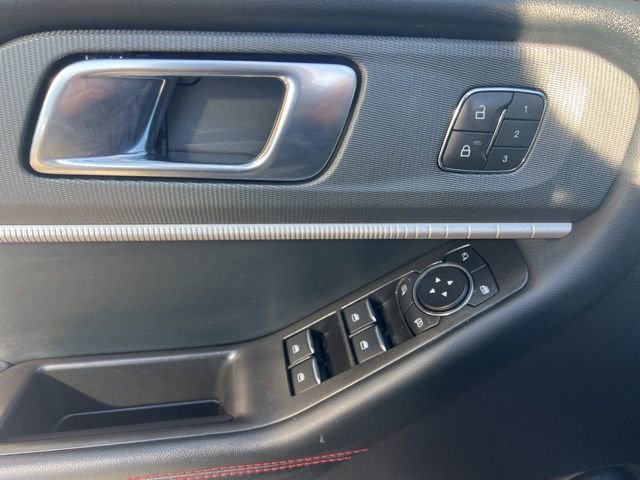 Used 2025 Ford Explorer ST-Line w/ Premium Package image 6