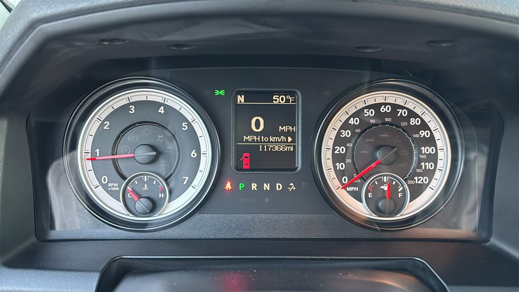 Used 2014 RAM 1500 Express RWD image 14