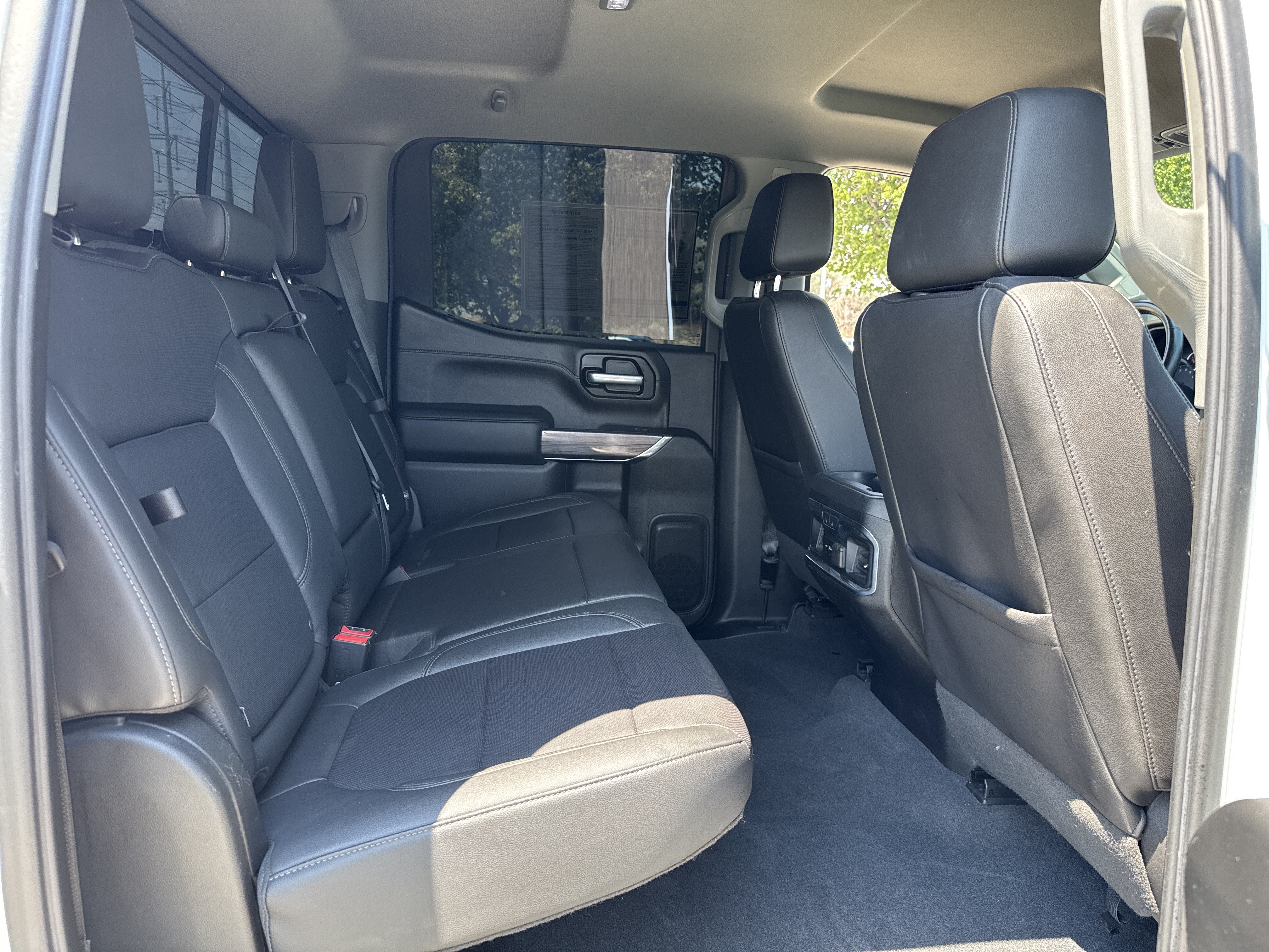 Used 2021 Chevrolet Silverado 1500 LTZ AWD/4WD image 24
