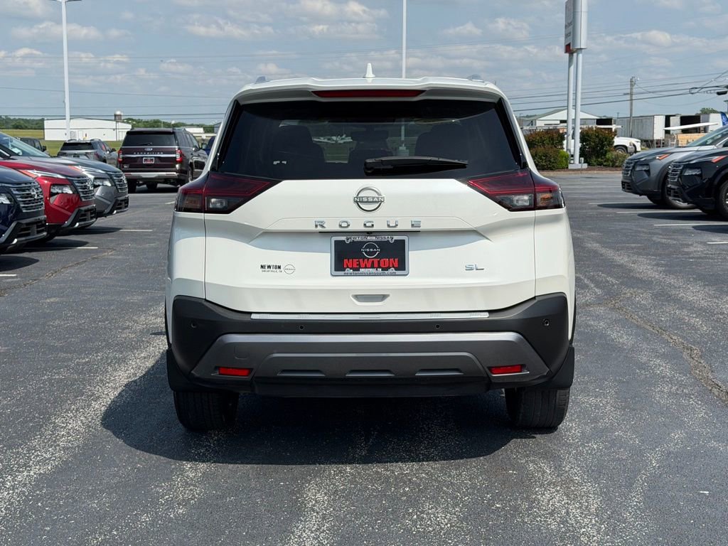 Used 2022 Nissan Rogue SL w/ SL Premium Package FWD image 6