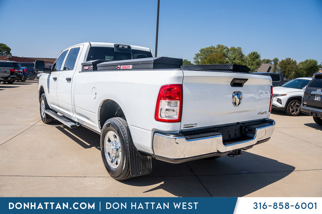 Used 2024 RAM 3500 Tradesman w/ Chrome Appearance Group AWD/4WD image 27