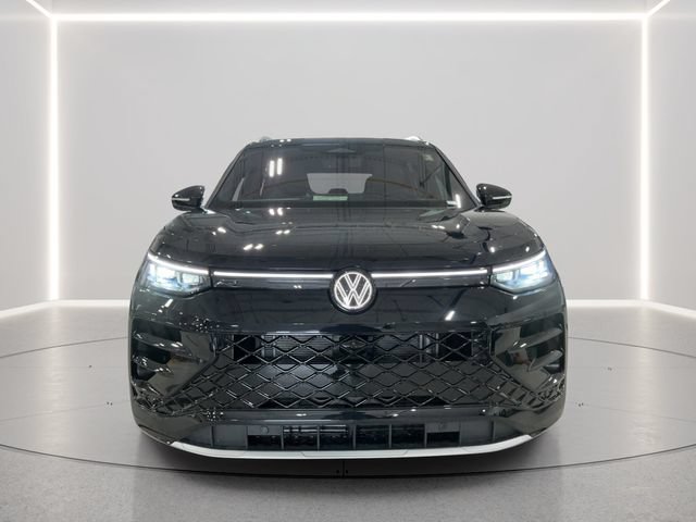 New 2026 Volkswagen Tiguan SEL R-Line AWD/4WD image 9