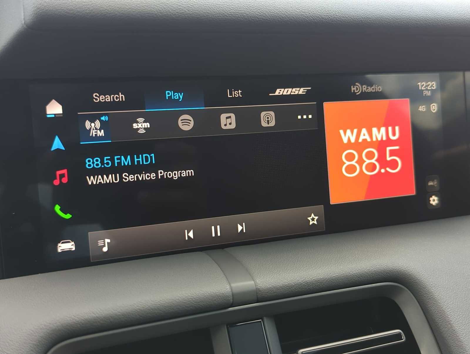 Used 2025 Porsche Taycan 4S image 31