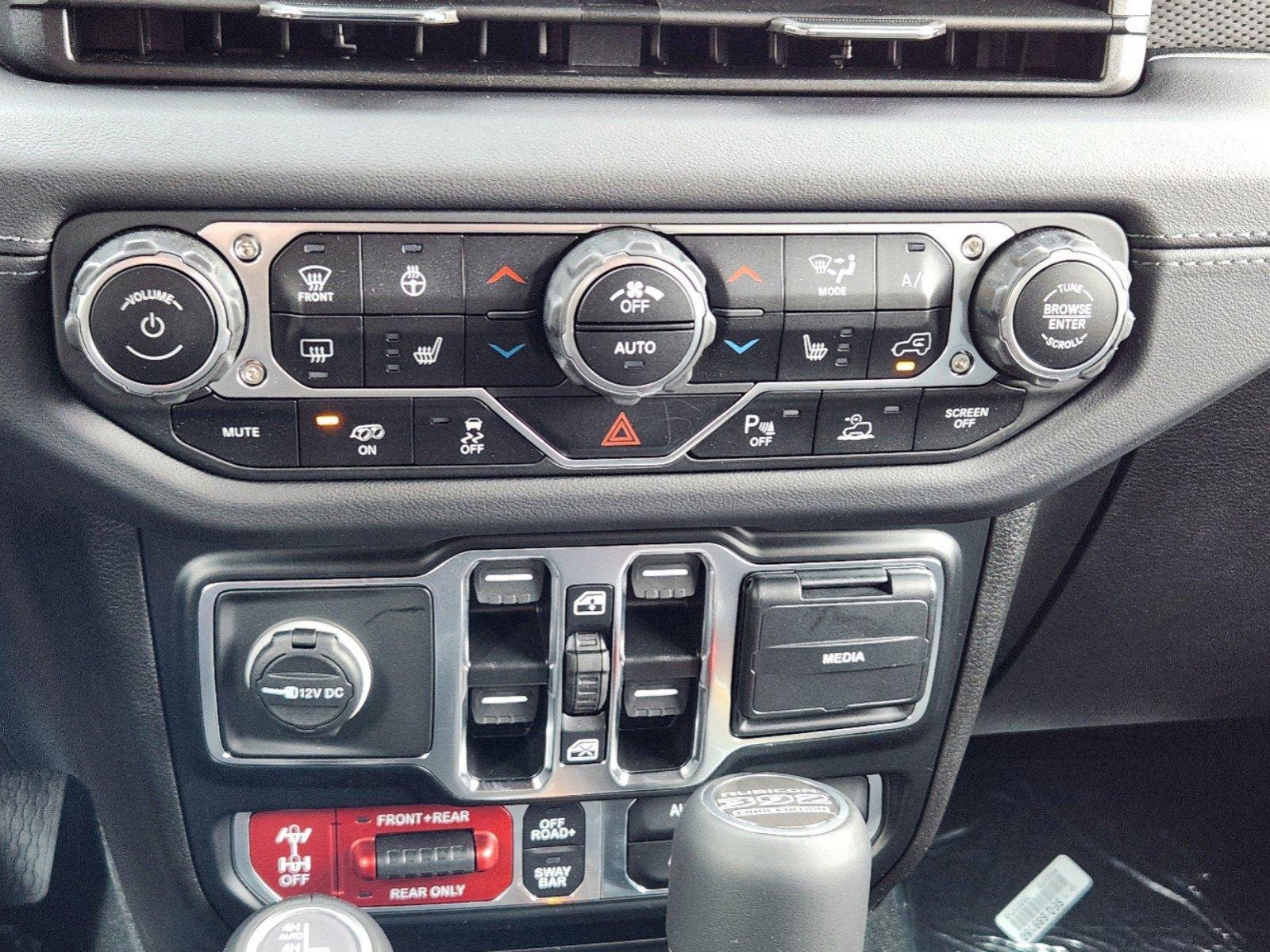 New 2024 Jeep Wrangler Unlimited Rubicon 392 image 30