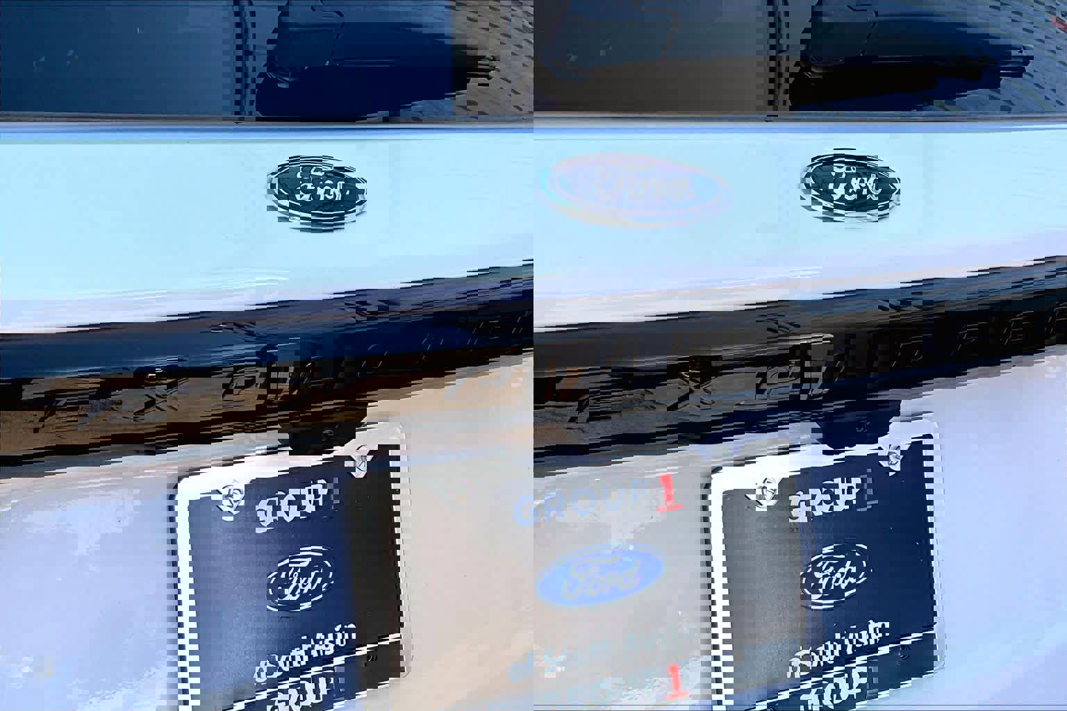 Used 2025 Ford Explorer ST-Line w/ Premium Package image 14