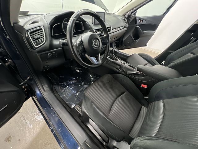 Used 2016 MAZDA MAZDA3 i Touring w/ Popular Equipment Package image 16