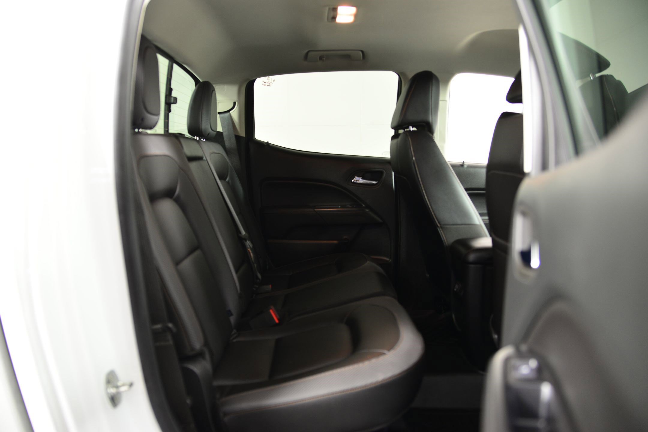 Used 2022 GMC Canyon AT4 w/ Trailering Package image 19