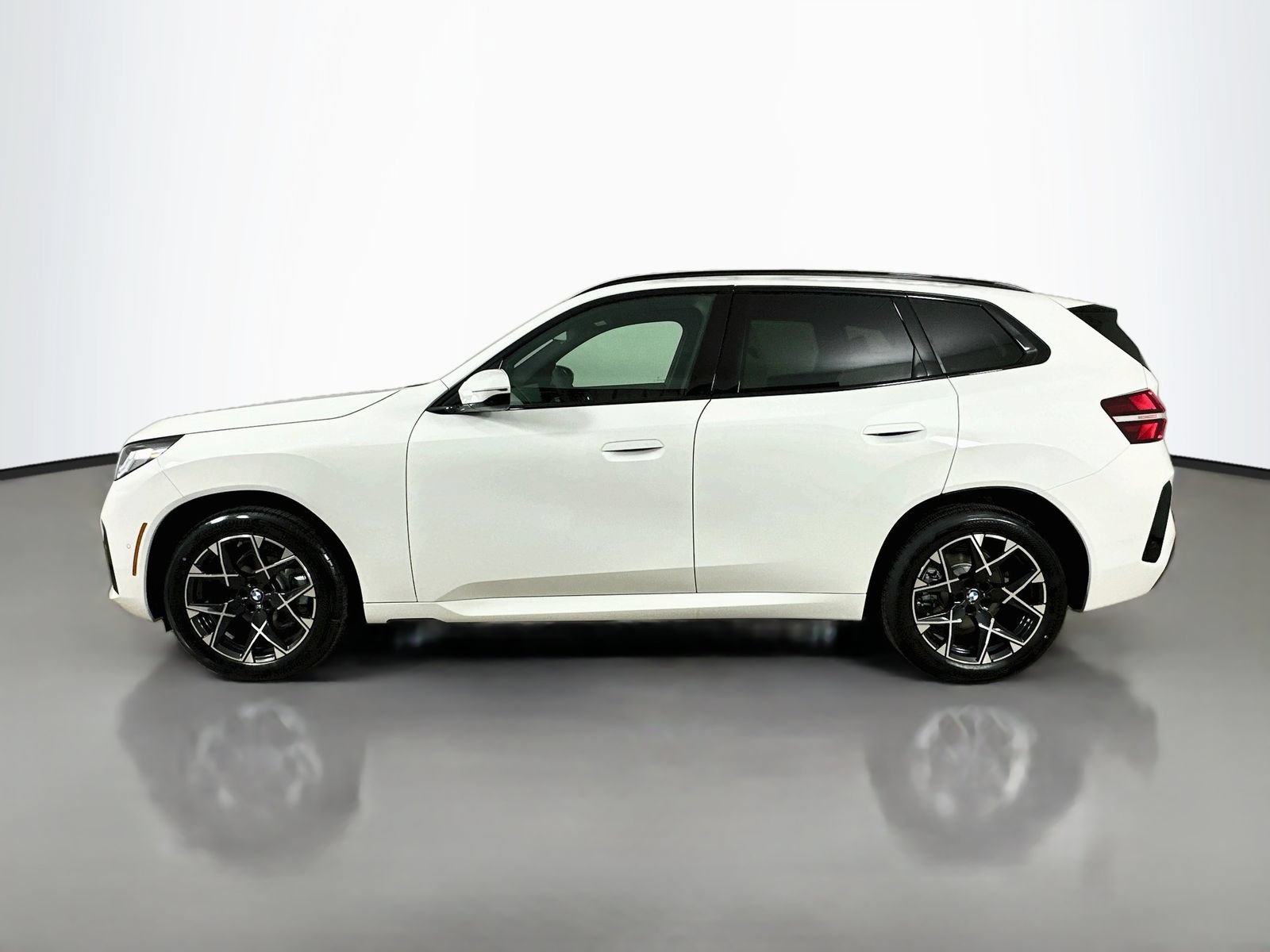 New 2026 BMW X3 xDrive30i w/ Premium Package AWD/4WD image 8