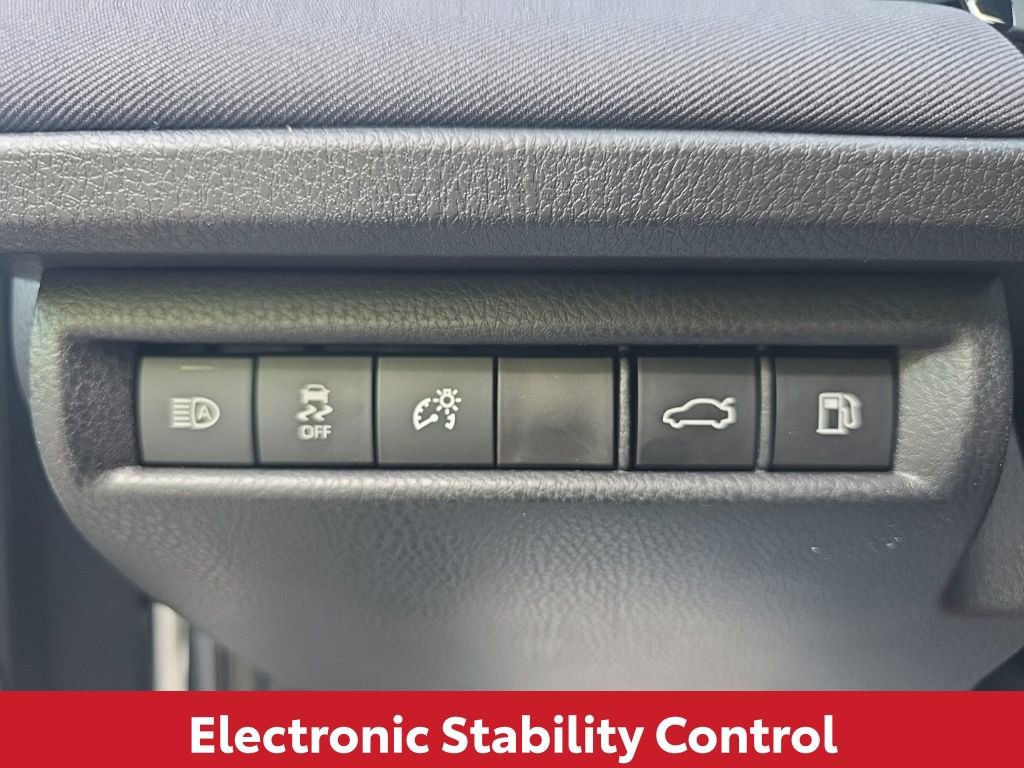 Used 2026 Toyota Camry LE image 21