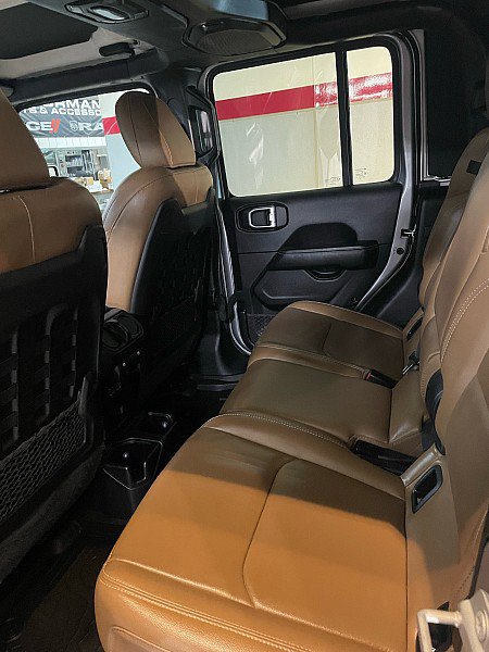 Used 2020 Jeep Gladiator Rubicon AWD/4WD image 20