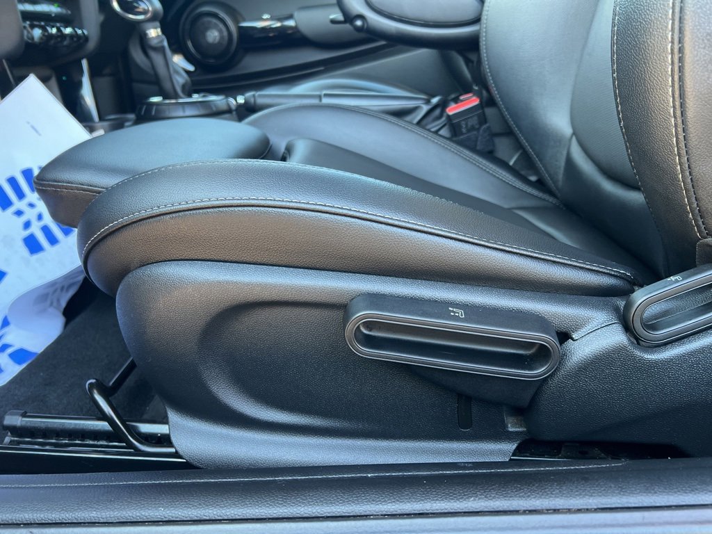 Used 2016 MINI Cooper S image 8