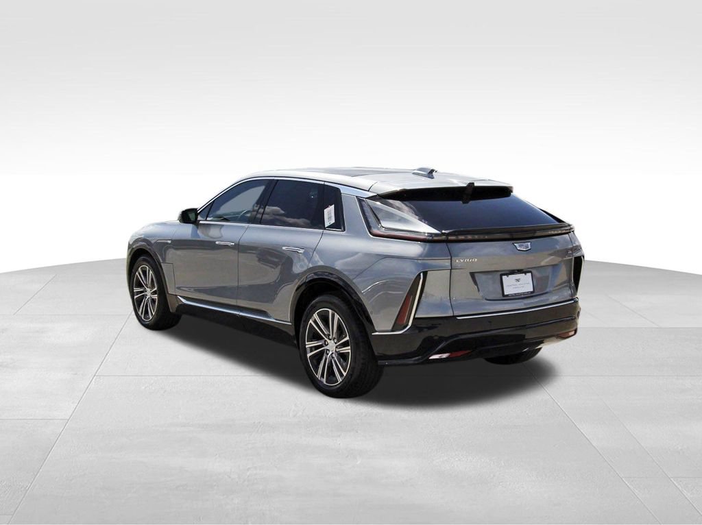 New 2027 Cadillac Lyriq Luxury AWD/4WD image 3