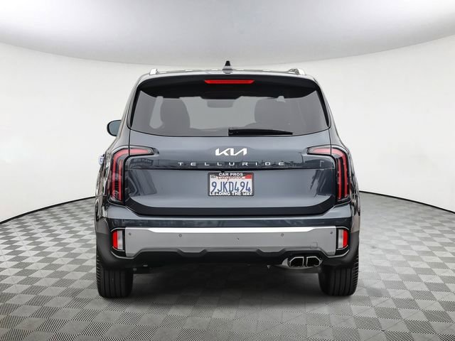 Certified 2024 Kia Telluride EX w/ EX Captain's Chair Package FWD image 7