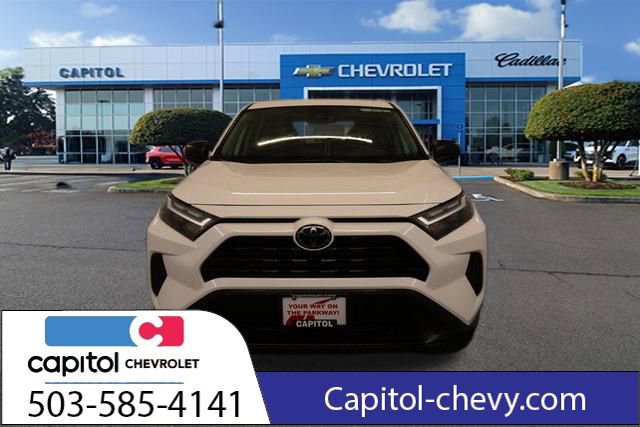 Used 2024 Toyota RAV4 LE image 7