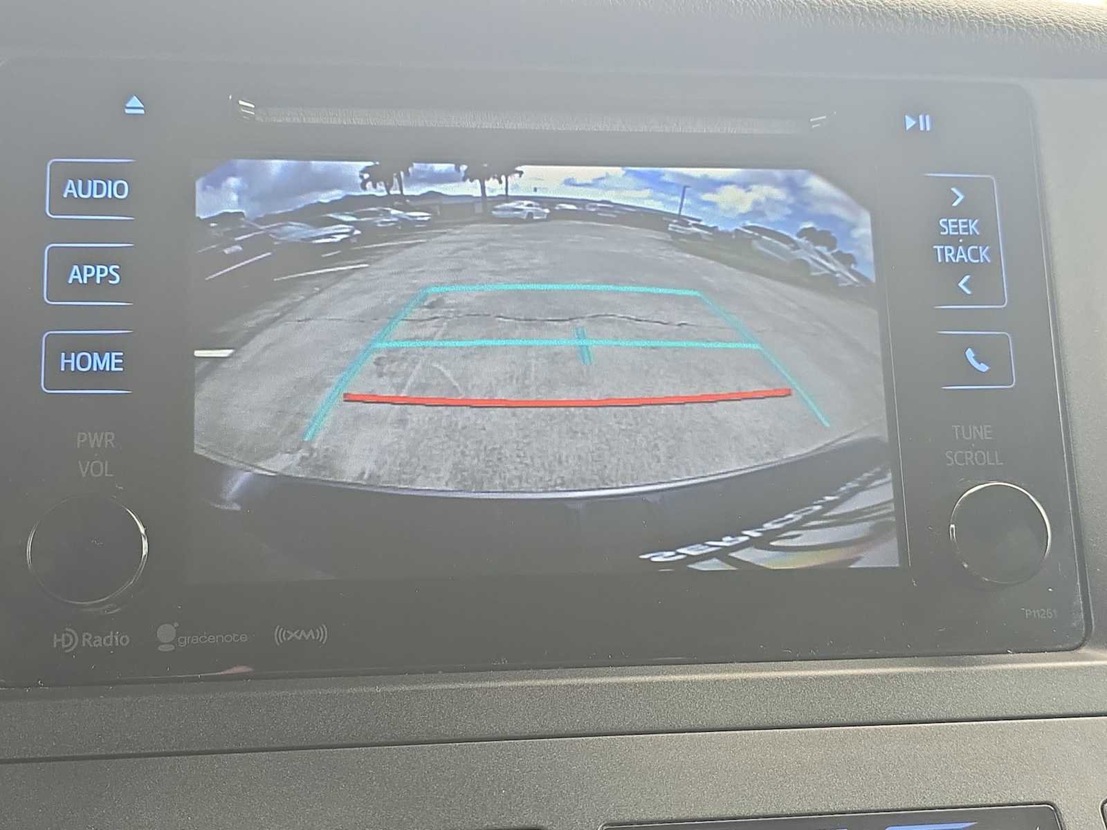 Used 2017 Toyota Sienna LE image 22