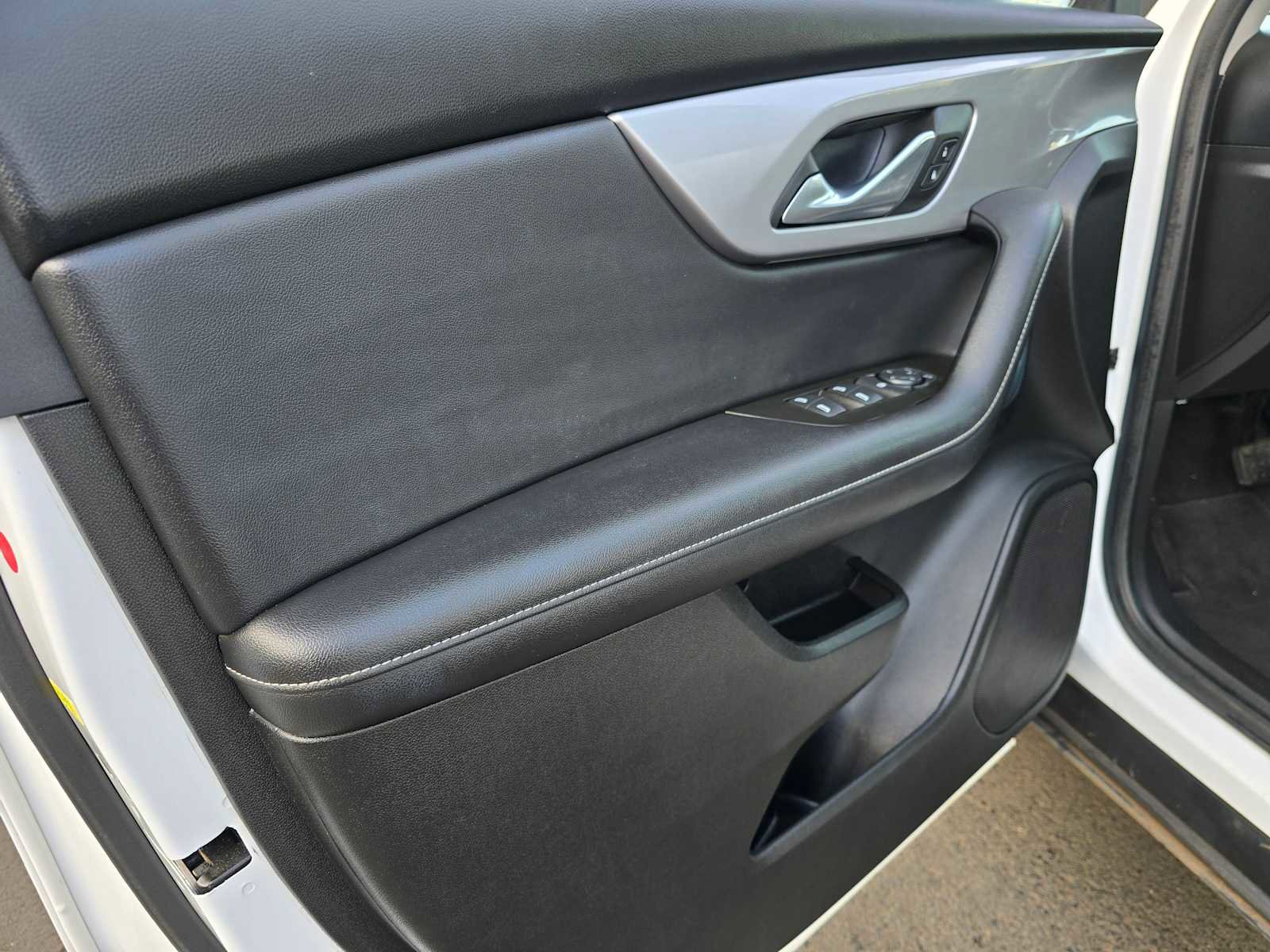 Used 2023 Chevrolet Blazer LT w/ Driver Confidence Package image 19