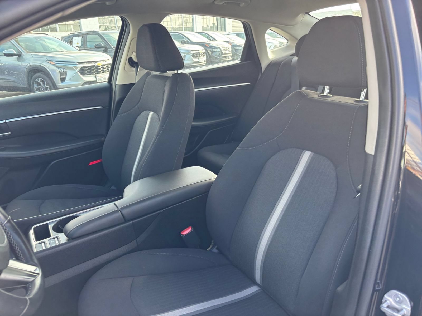 Used 2025 Hyundai Sonata SEL FWD image 37