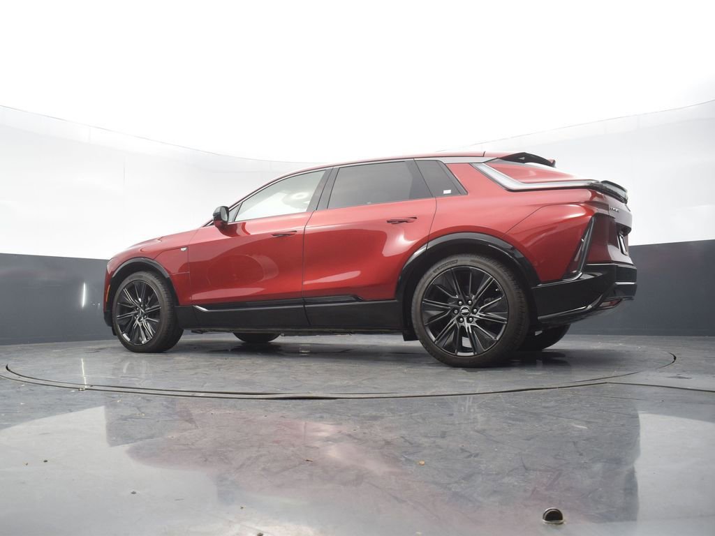 Certified 2024 Cadillac Lyriq Sport w/ Nappa Leather Package image 46