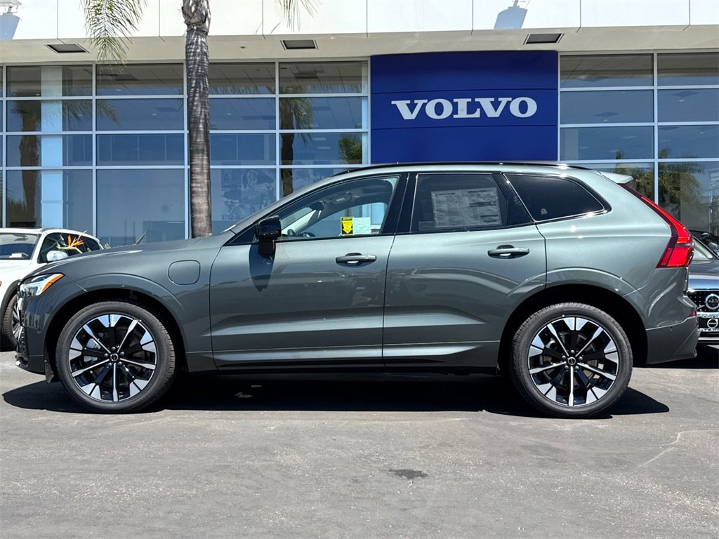 New 2026 Volvo XC60 T8 Ultra image 2