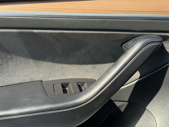 Used 2022 Tesla Model 3 Long Range AWD/4WD image 21