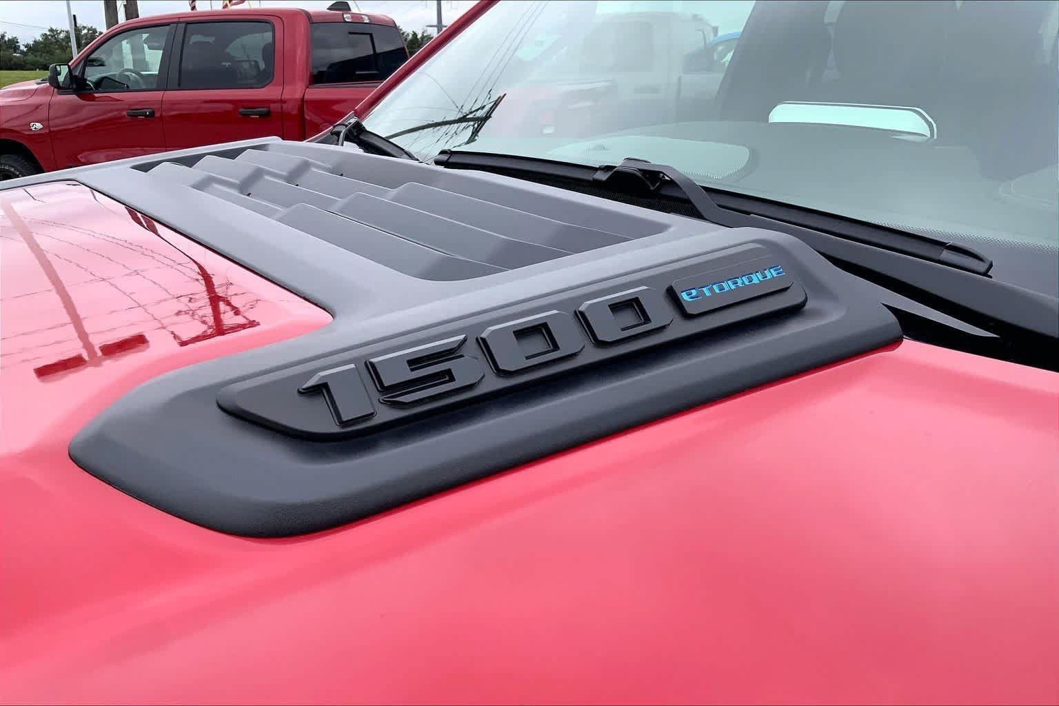 New 2026 RAM 1500 Laramie w/ Night Edition AWD/4WD image 15