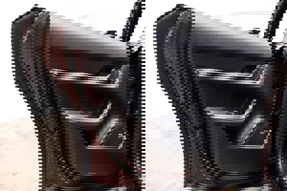 Used 2021 Porsche Taycan 4S w/ Premium Package image 44