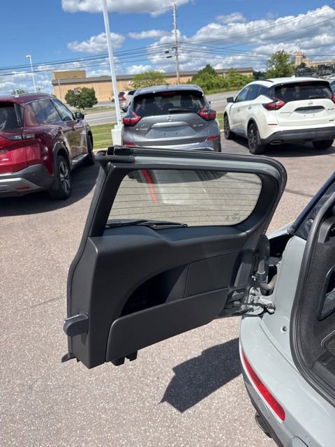 Used 2019 MINI Cooper Clubman ALL4 w/ Signature Upholstery Package AWD/4WD image 19
