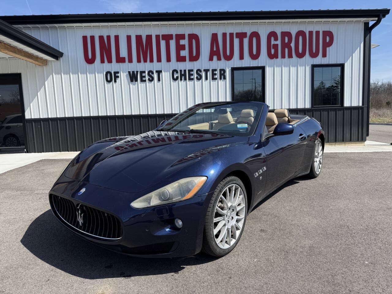 Used 2011 Maserati GranTurismo Convertible RWD image 1