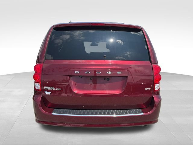 Used 2020 Dodge Grand Caravan SXT FWD image 6