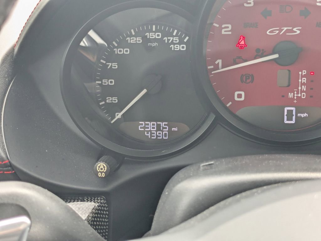 Used 2018 Porsche 718 Boxster GTS image 12