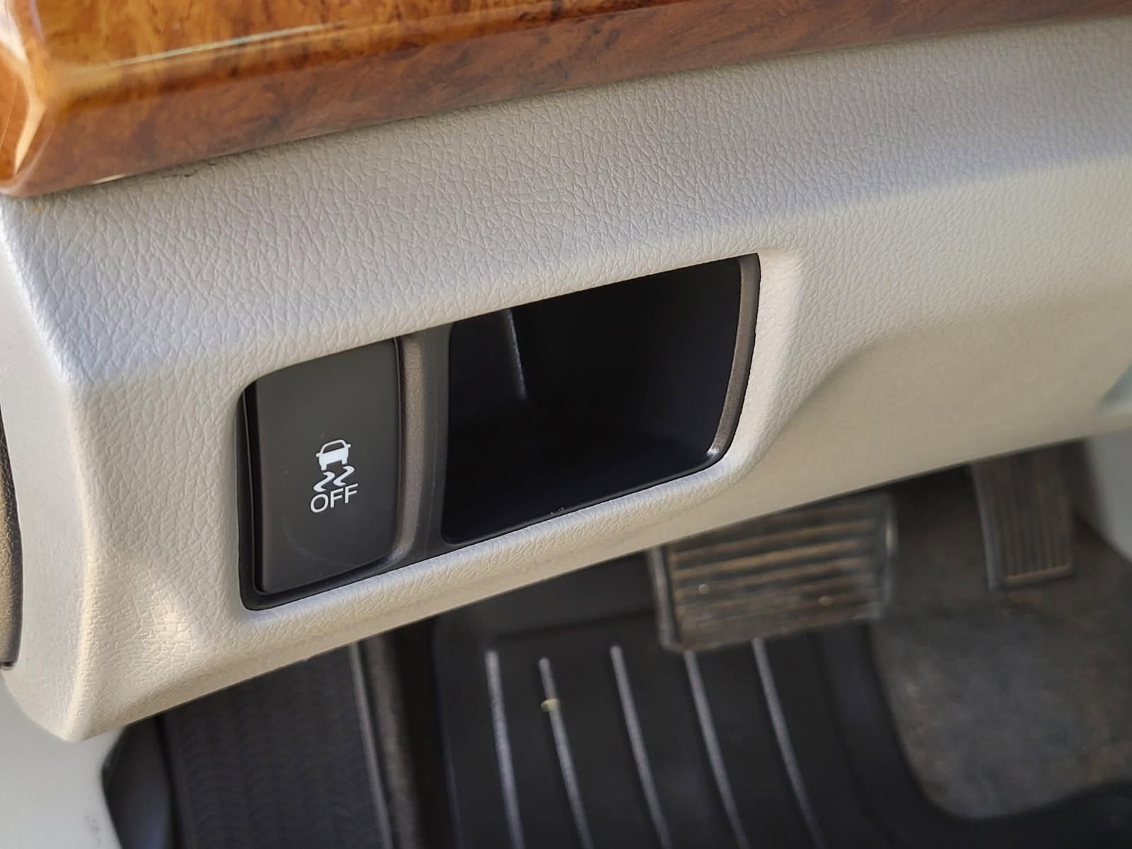 Used 2011 Honda Accord EX-L image 23