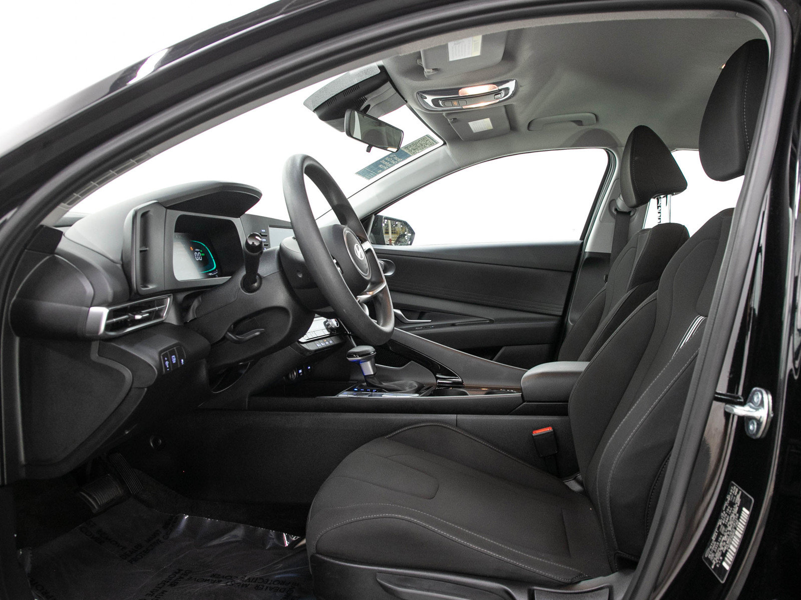 Used 2026 Hyundai Elantra Hybrid FWD image 21