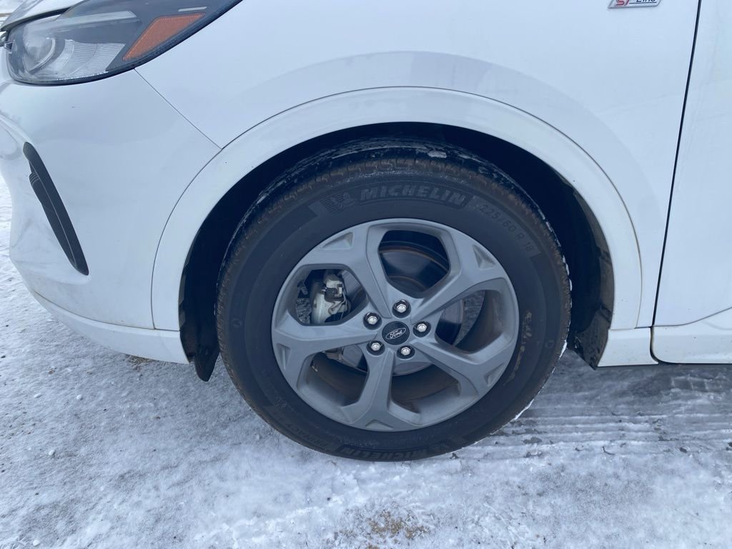 Used 2023 Ford Escape ST-Line image 16