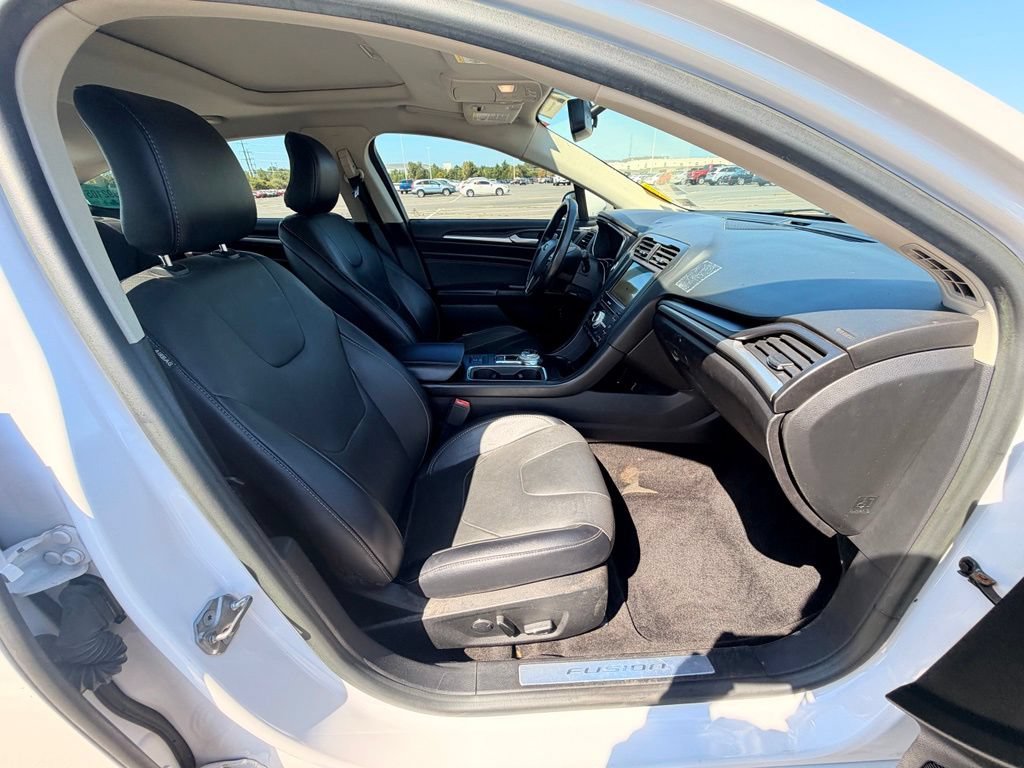 Used 2018 Ford Fusion Titanium FWD image 10