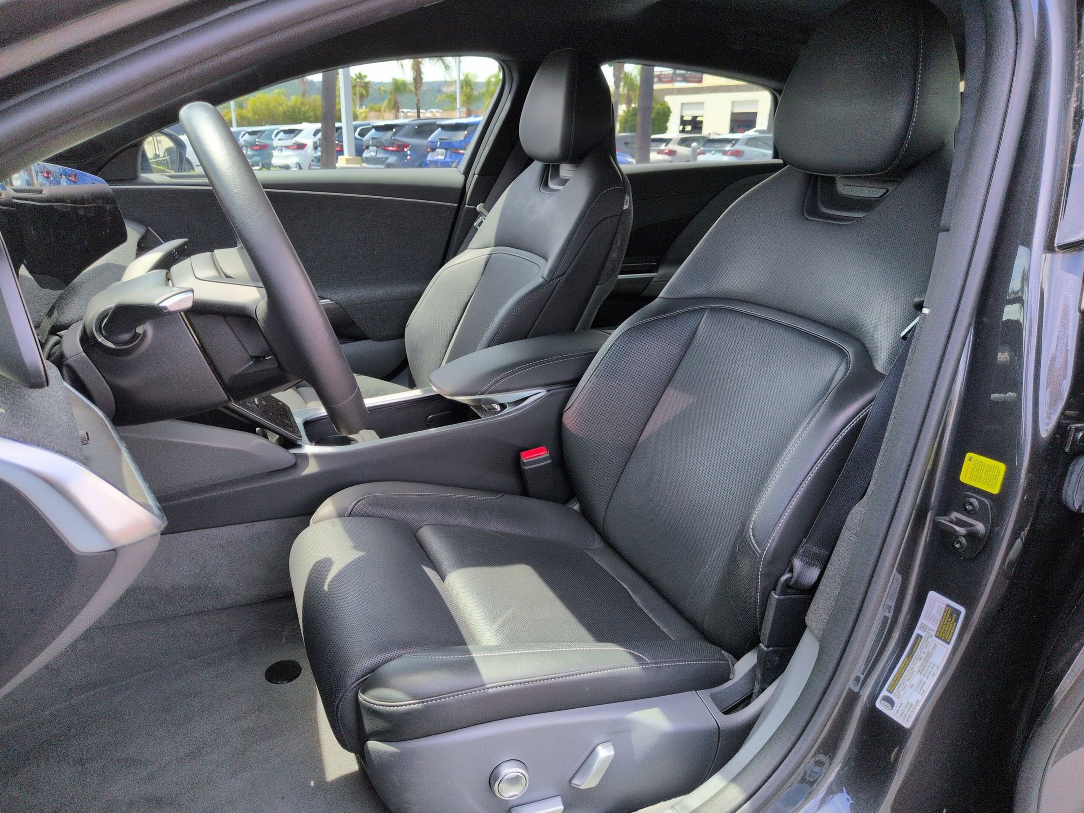 Used 2024 Lucid Air Touring image 16