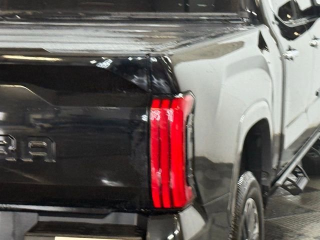 Used 2022 Toyota Tundra Limited image 10