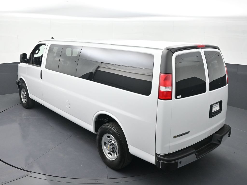 Certified 2024 Chevrolet Express 3500 LT w/ LT Preferred Equipment Group RWD image 23
