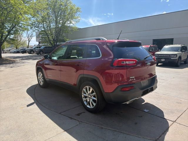 Used 2015 Jeep Cherokee Limited w/ Trailer Tow Group AWD/4WD image 3