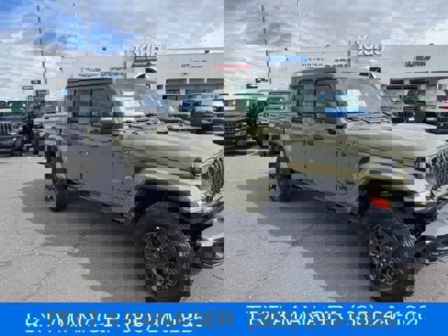 New 2026 Jeep Gladiator Sport image 1