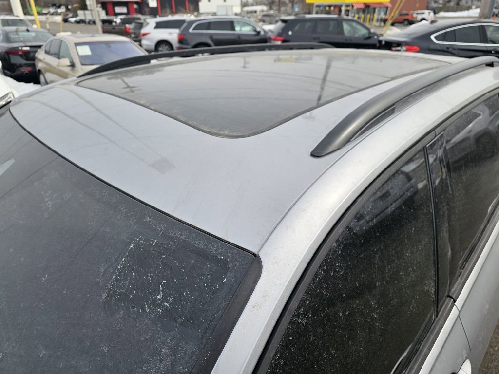 Used 2024 Volkswagen Tiguan SE R-Line image 12