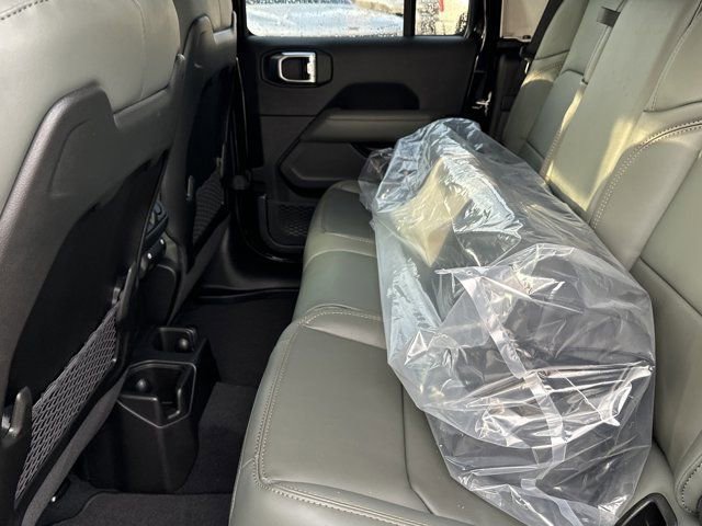 New 2026 Jeep Gladiator Mojave image 19