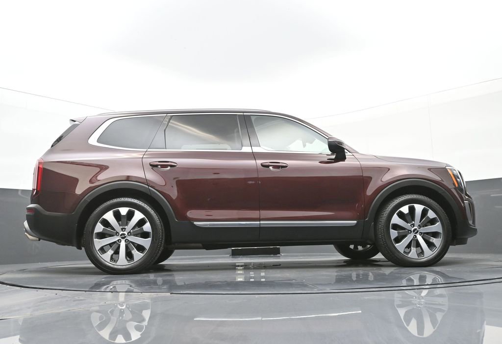 Used 2022 Kia Telluride EX w/ EX Premium Package FWD image 45