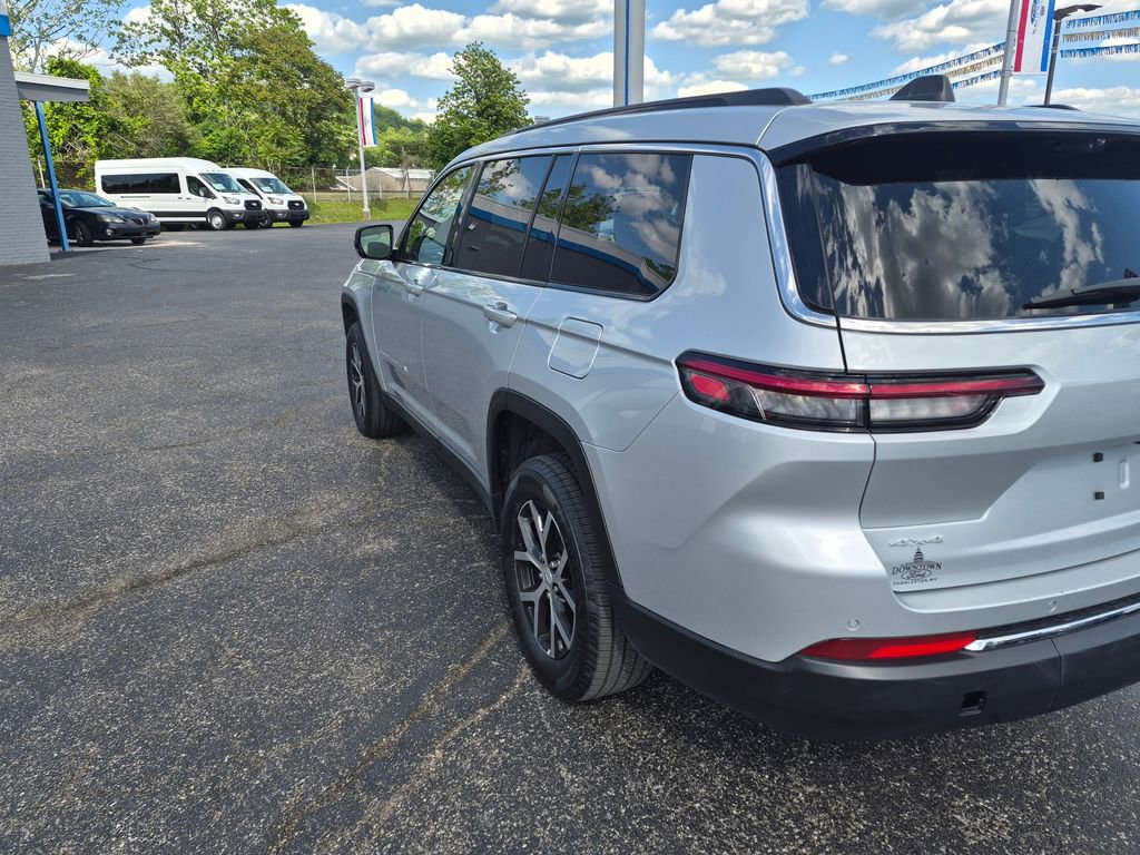 Used 2024 Jeep Grand Cherokee L Limited w/ Luxury Tech Group II AWD/4WD image 9