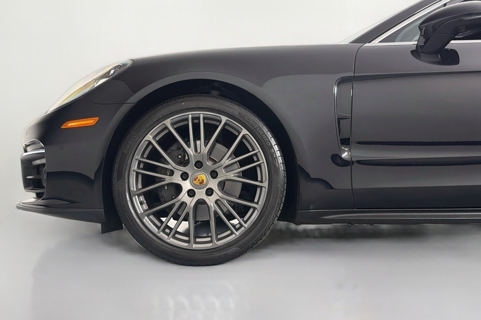 Used 2023 Porsche Panamera Platinum Edition RWD image 10