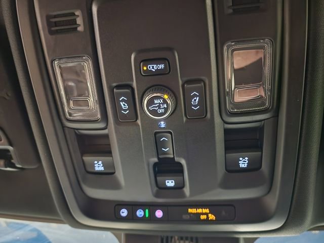 Certified 2025 GMC Yukon Denali Ultimate AWD/4WD image 25