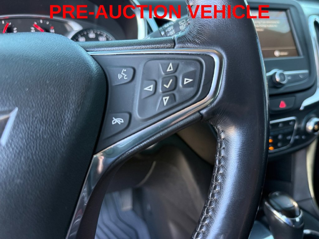 Used 2019 Chevrolet Equinox LT w/ Driver Convenience Package FWD image 24