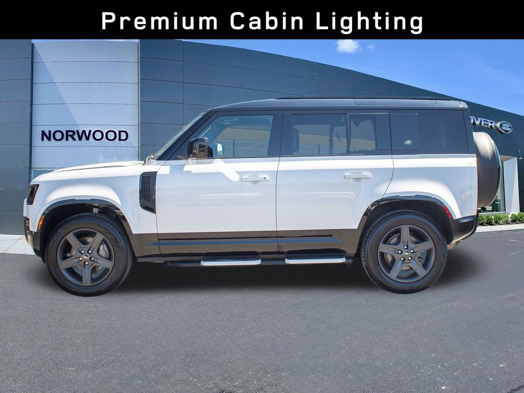 Used 2023 Land Rover Defender 110 X-Dynamic SE image 7