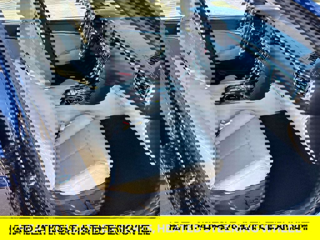 Used 2023 Genesis G70 2.0T image 13